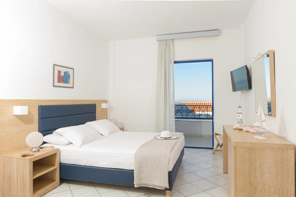 Karras Star Hotel Evdilos  Exteriér fotografie