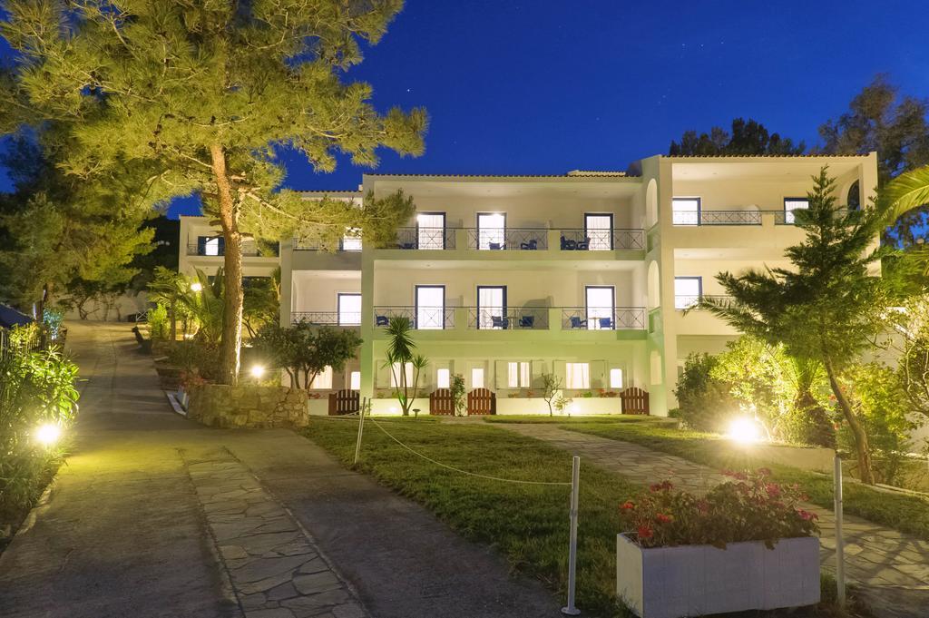 Karras Star Hotel Evdilos  Exteriér fotografie