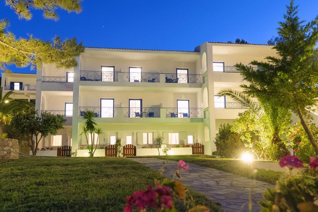 Karras Star Hotel Evdilos  Exteriér fotografie