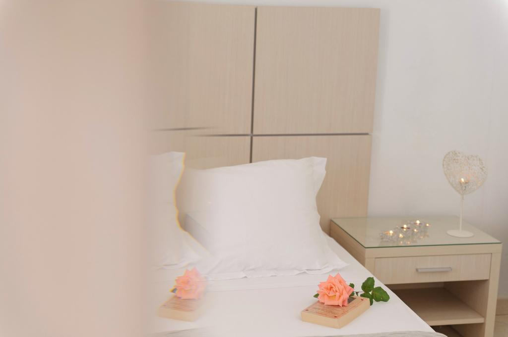 Karras Star Hotel Evdilos  Exteriér fotografie